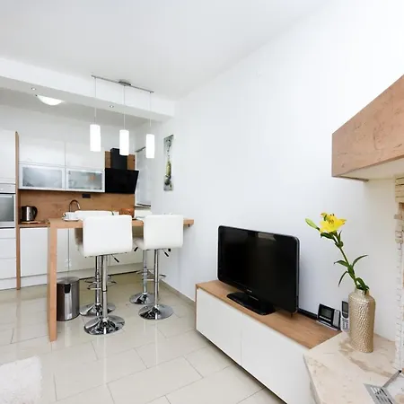 Beautiful Petra With Summer Kitchen And Pool Villa Lovinac (Zadar)