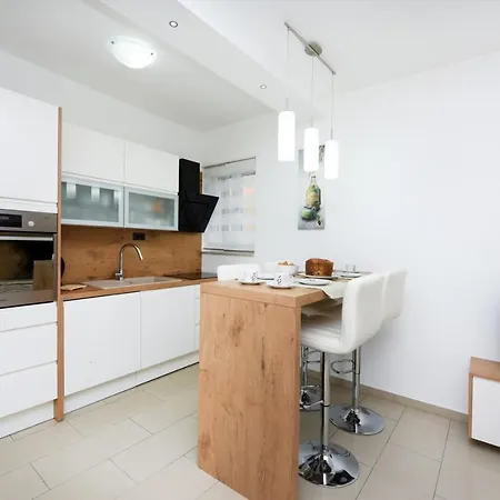 Beautiful Petra With Summer Kitchen And Pool * Lovinac (Zadar)